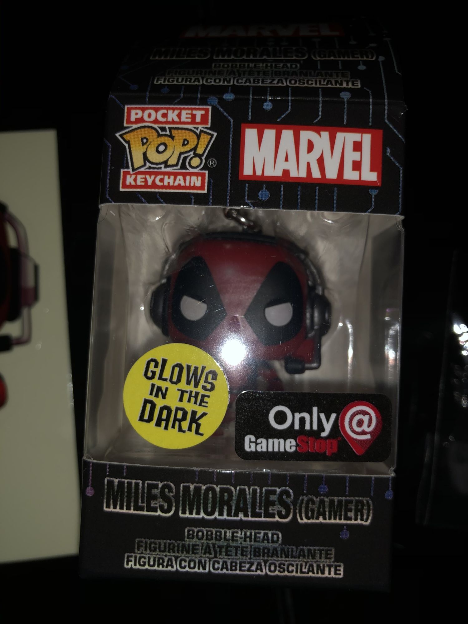 Glowbox: gli espositori luminosi per Funko di Gamestop - Affari da Nerd