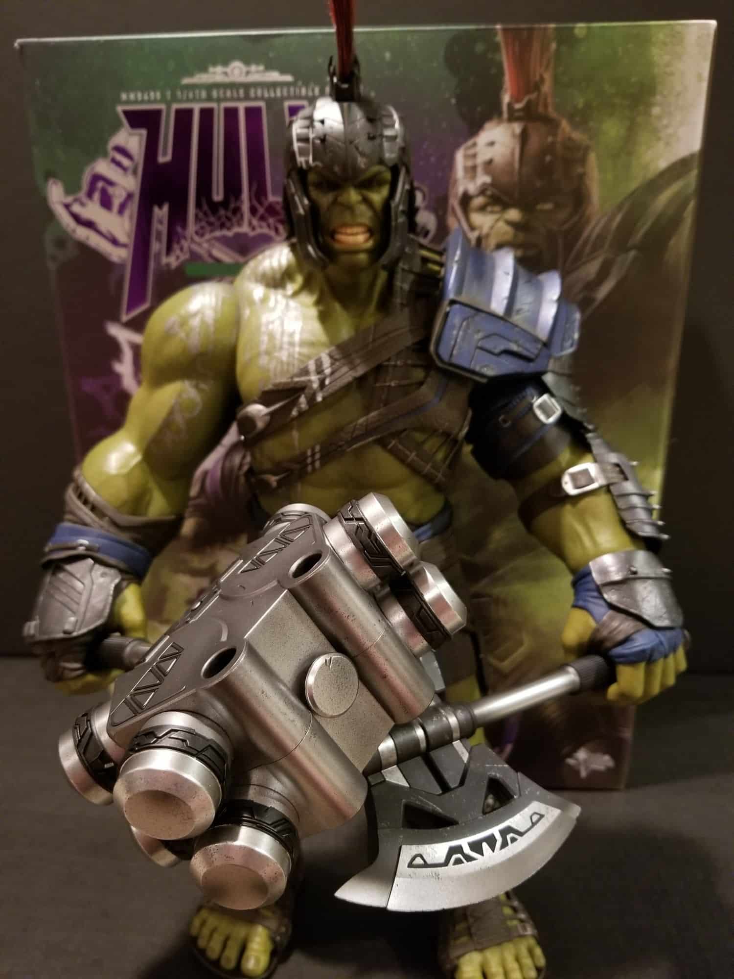 Hot Toys' Unveils Gladiator Hulk and Thor 'Ragnarok' Figures