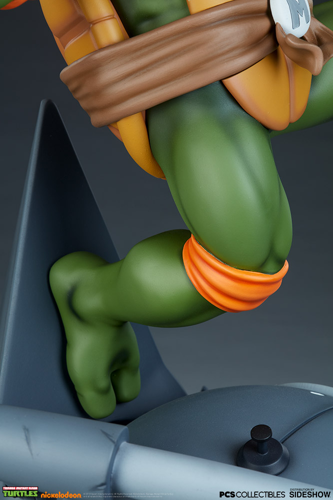 https://bleedingcool.com/collectibles/mikey-grabs-a-slice-with-new-tmnt-sideshow-collectibles-statue/attachment/michelangelo_tmnt_gallery_5d66ebfe34a11/