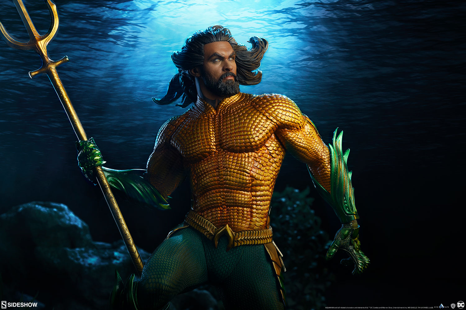 Sideshow Exclusive Aquaman Premium Format Figure