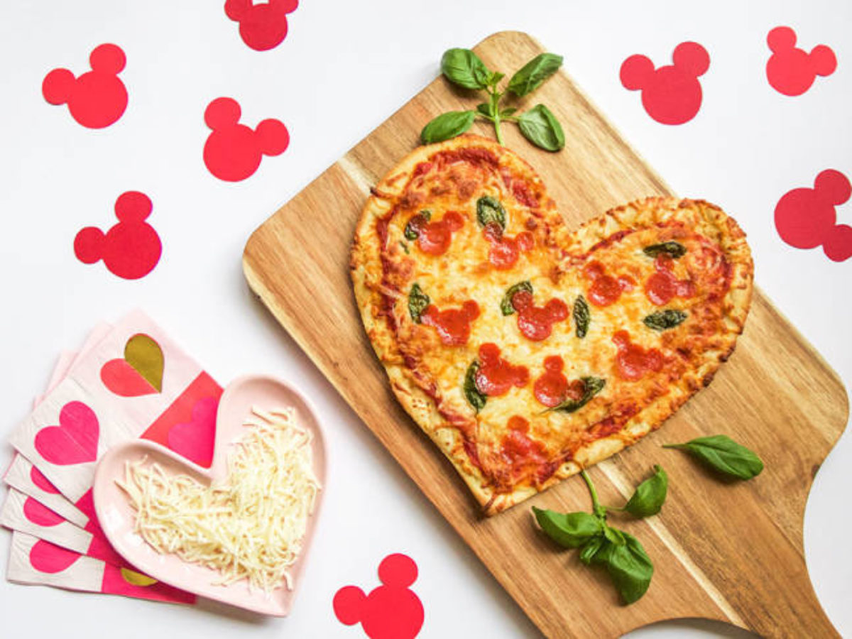 Пицца на день влюбленных