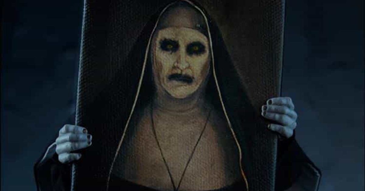 valak figure