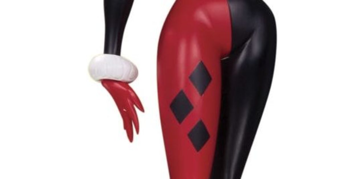 harley quinn life size statue