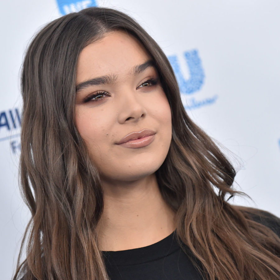 Hailee Steinfeld Race