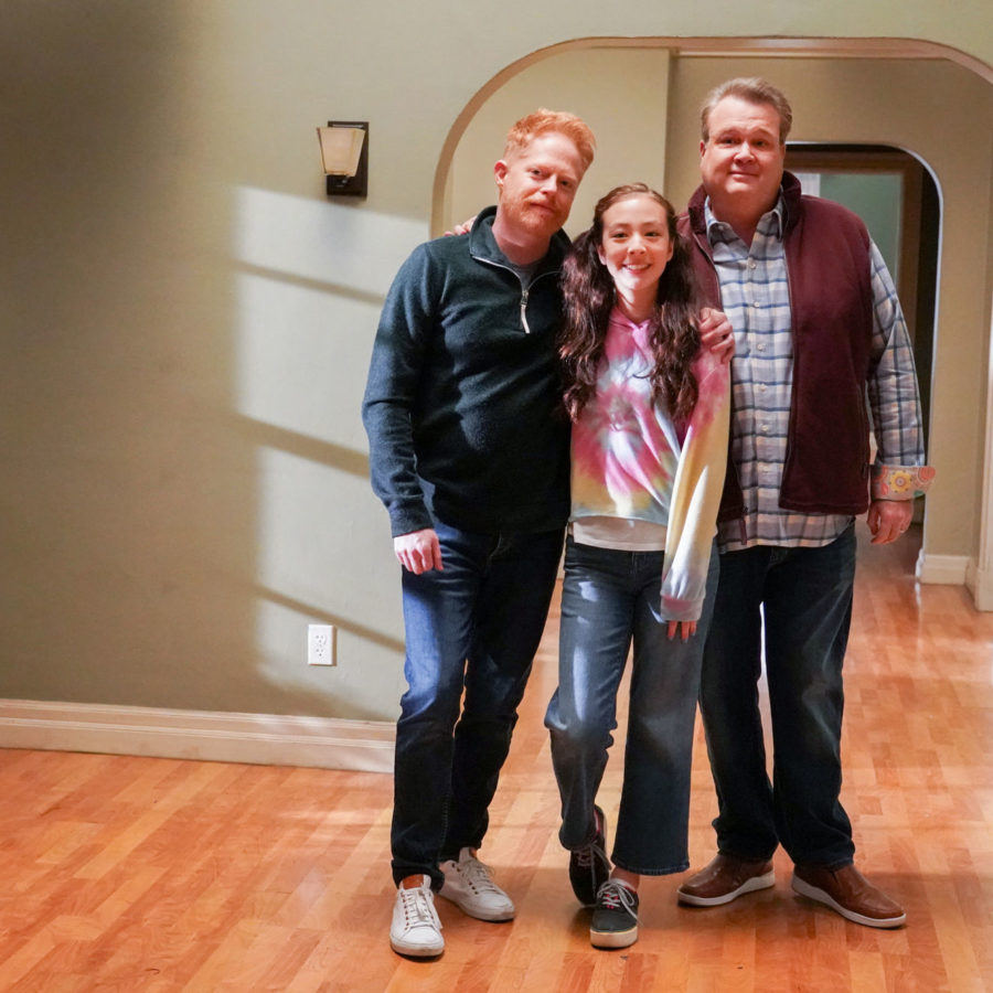 Jesse Tyler Ferguson Reunites With TV Daughter Aubrey Anderson-Emmons