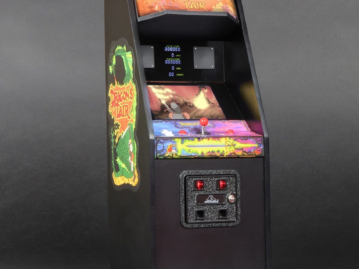 New Wave Toys Reveals Dragon S Lair X Replicade Arcade Cabinet