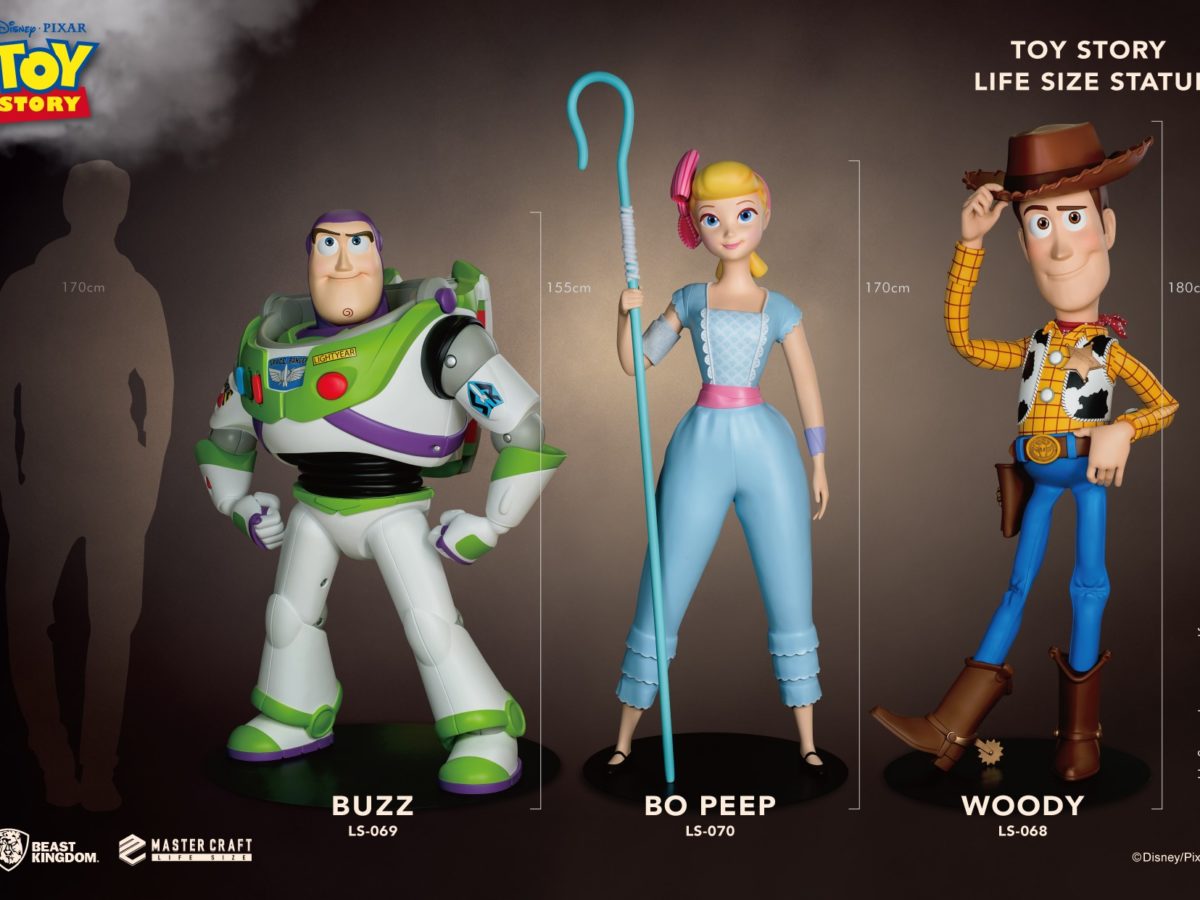 toy story life size figures