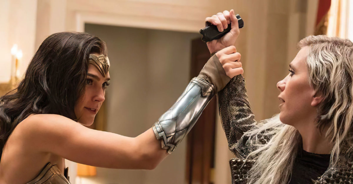 15 New Images from Wonder Woman 1984 from Recently Released Books