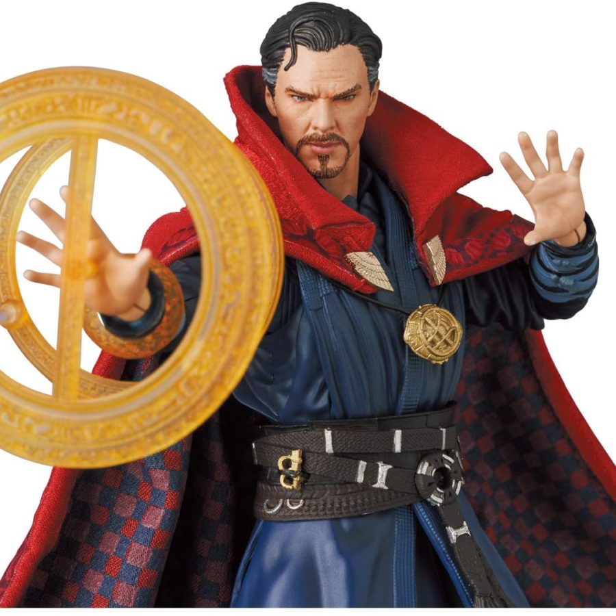 Infiinity-War-MAFEX-Dr.-