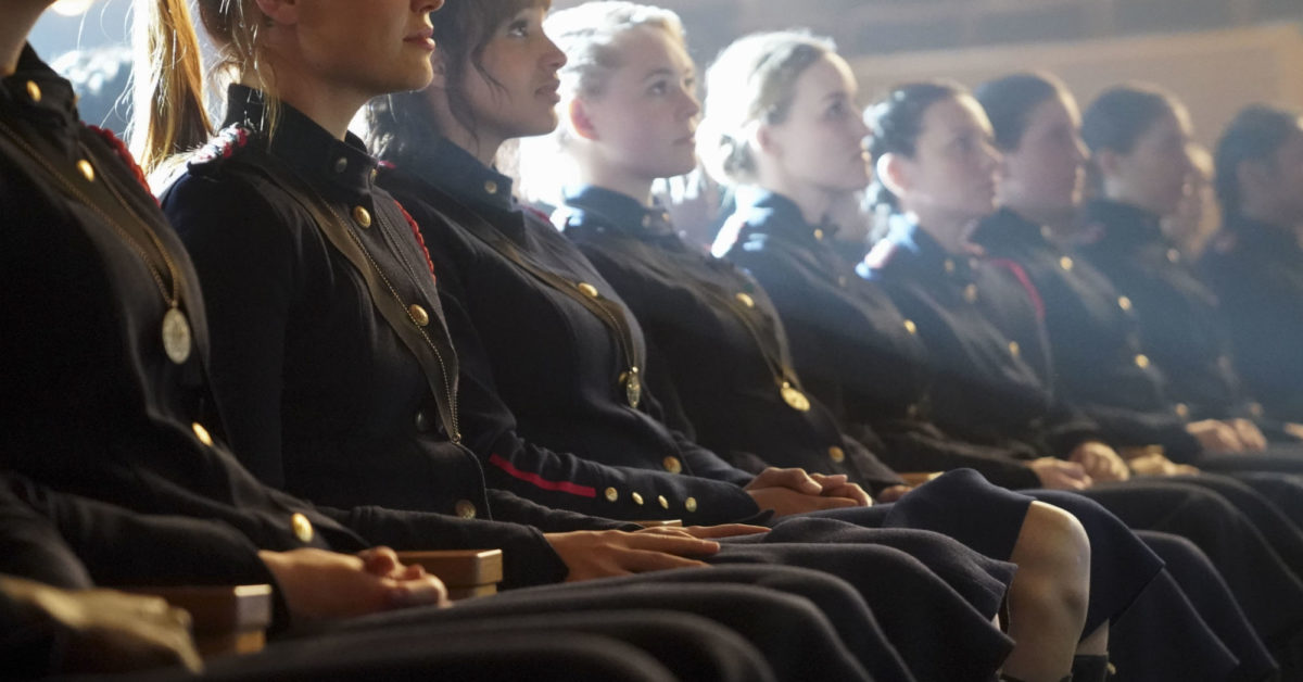 Motherland Fort Salem Saison 2 Amazon Prime France Motherland: Fort Salem Preview Released; Season 2 Sees June Debut