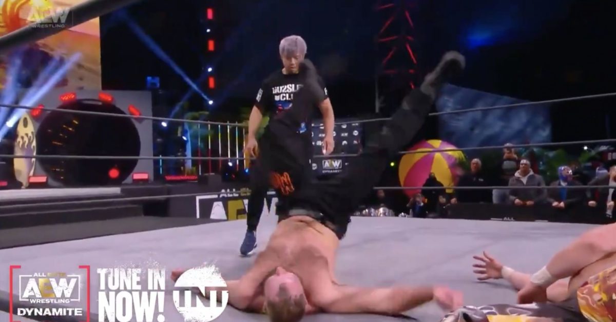 Aew Njpw Crossover Kenta Appears At Beach Break Attacks Jon Moxley