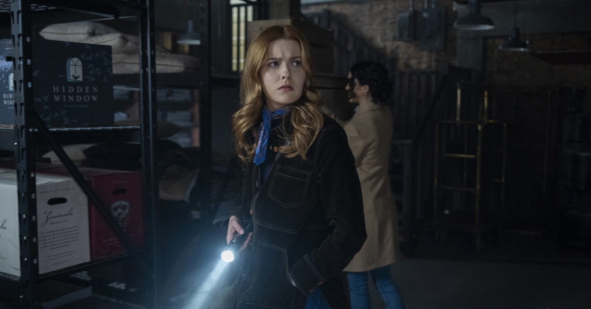 Nancy Drew S02E07 Preview Drew Crew Checks In to Check Out Mystery