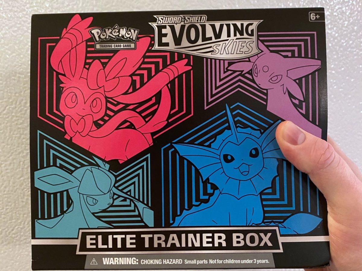 Store Pokemon Evolving Skies Elite Trainer Box