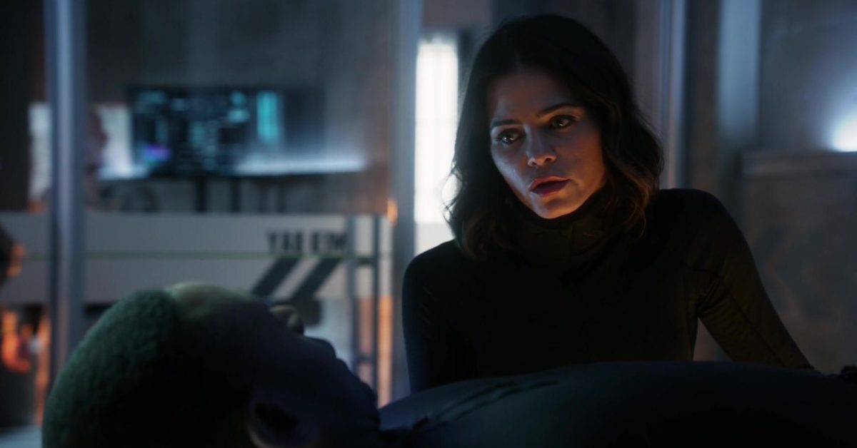 superman-lois-s02-supergirl-star-jenna-dewan-returns-as-lucy-lane
