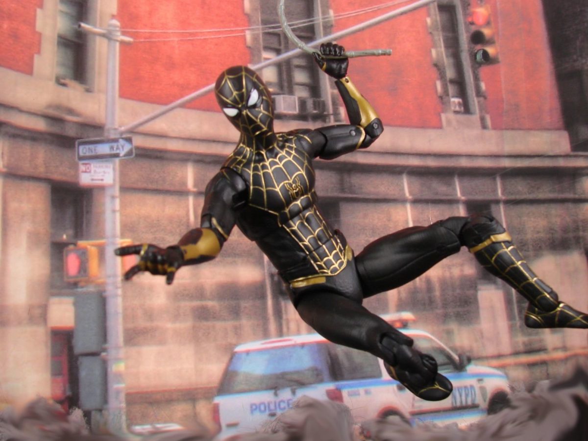 Spider-Man Black and Gold Suit Arrives from Diamond Select Toys