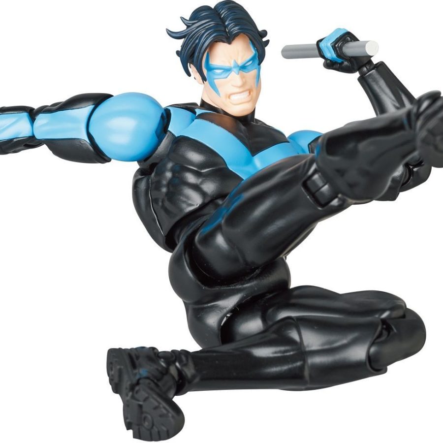 BATMAN HUSH マフェックス MAFEX NIGHTWING No175 Amazon.com: Medicom Batman: Hush: Nightwing MAFEX Figure