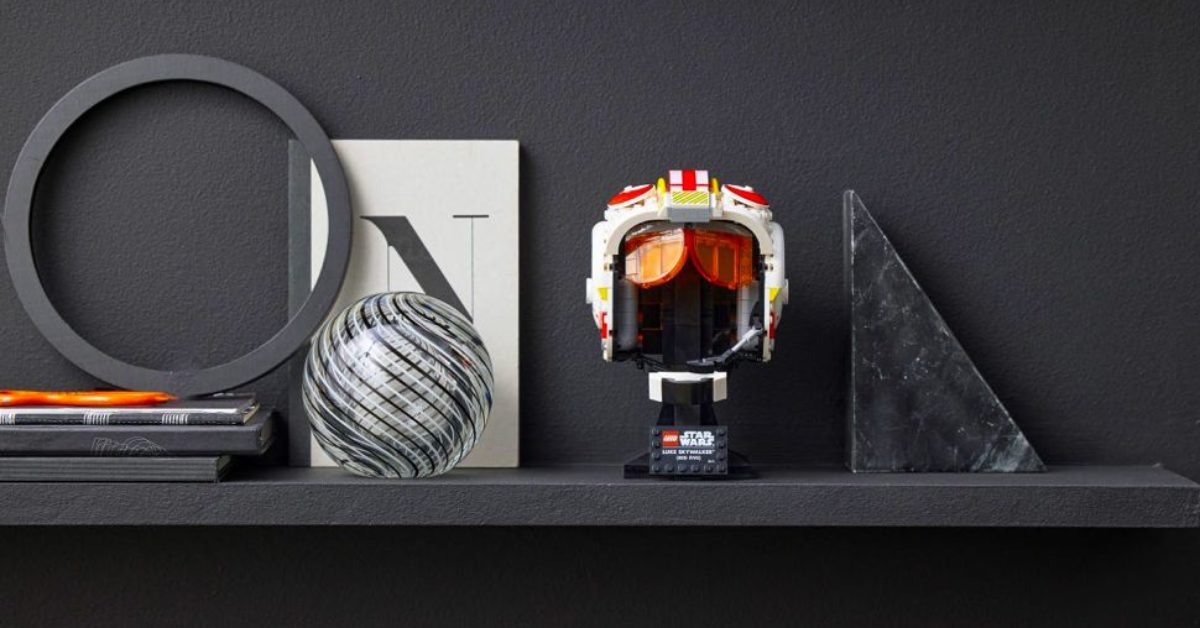 Red Five Standing By As LEGO Debuts New Star Wars Helmet Kit - Vimarsana News