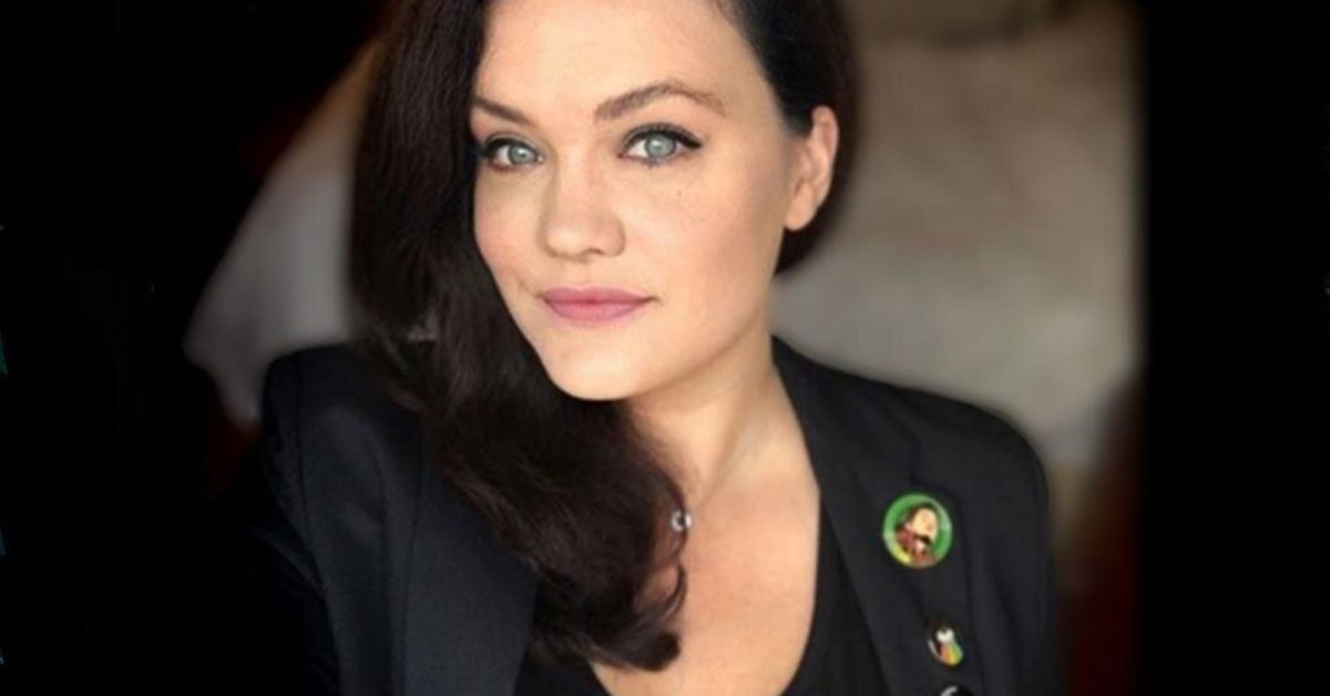 Amanda Deibert's Insane Pay Gap Story For International Women's Day - Vimarsana News