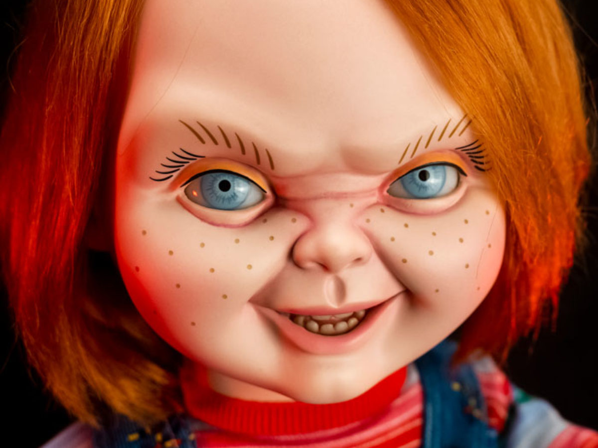  NECA Cult Classics Series 4 Action Figure Chucky from Child's  Play : Toys & Games