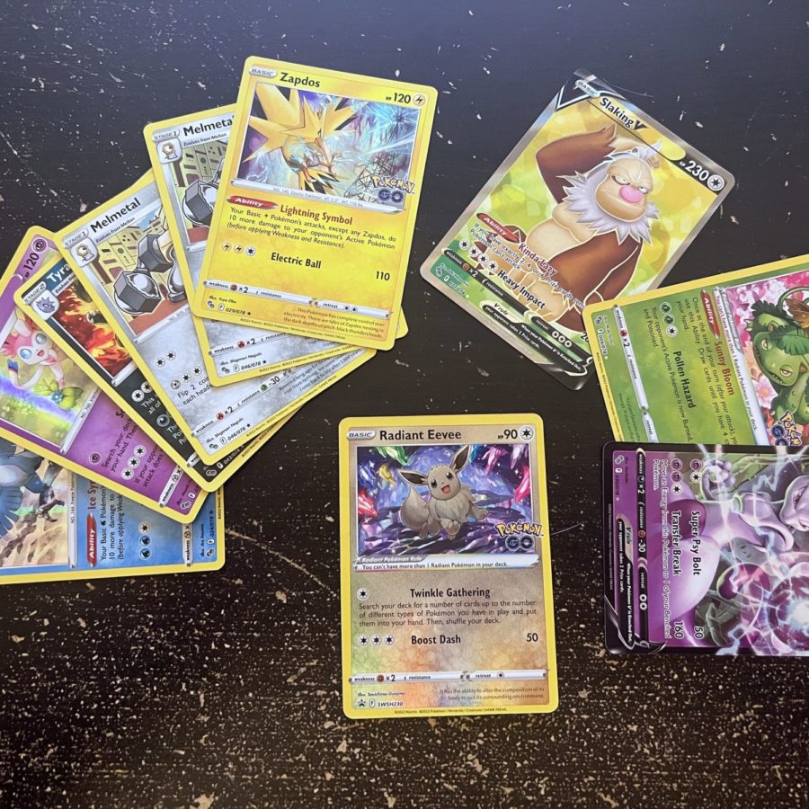 Pokémon Trading Card Game: Go Wave 1 Radiant Eevee Premium Collection 