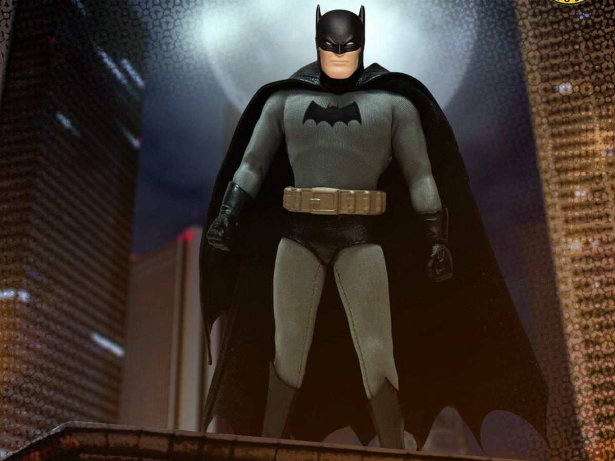 Golden Age Batman One:12 Collective Figure Debuts from Mezco