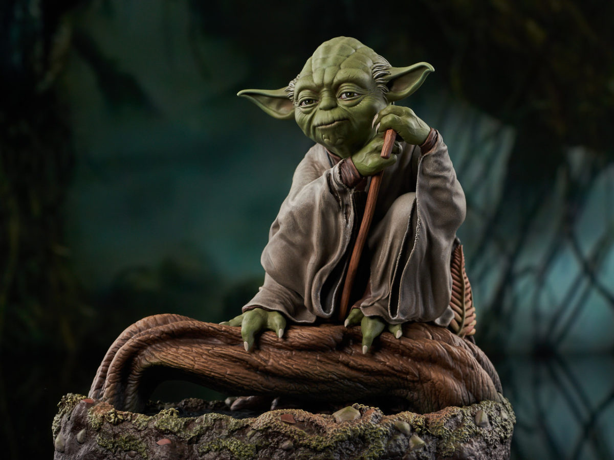 Star Wars Yoda and Grand Inquisitor Statues Debut from Gentle Giant