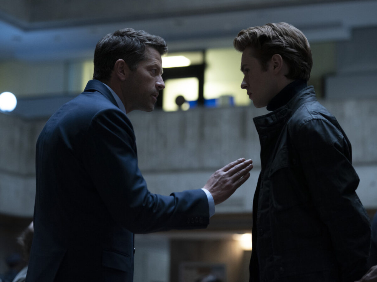 Gotham Knights' Featurette: Misha Collins on Harvey Dent Becoming Two Face