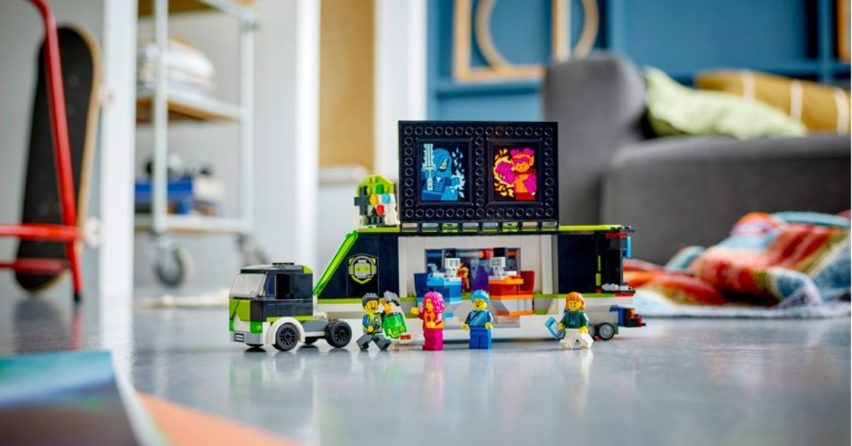 Go For the High Score with the LEGO City Gaming Tournament Truck