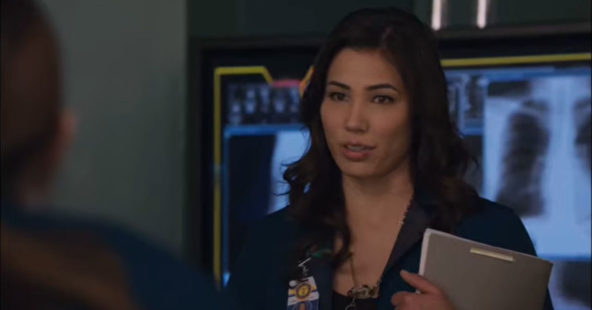 Bones Star Michaela Conlin Is All Aboard Series Revival Bandwagon