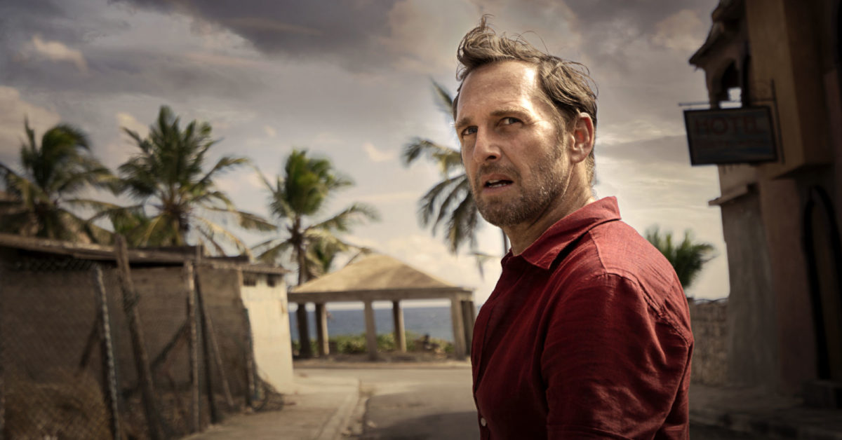 The Black Demon Star Josh Lucas on Survival & Environmental Message - Vimarsana News