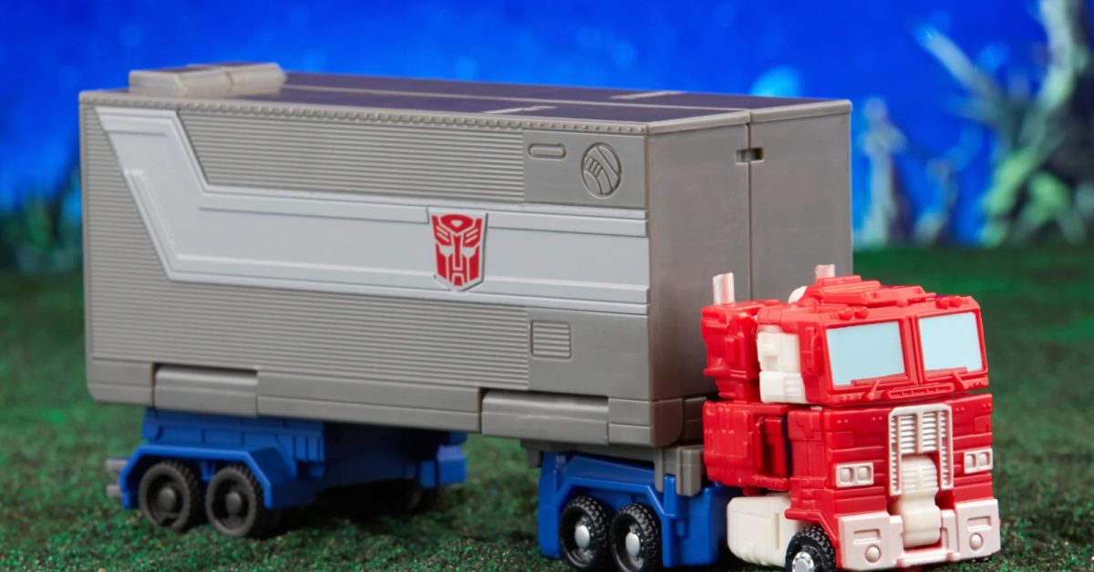 Hasbro Presents: Optimus Prime & Bumblebee’s Epic Road Trip with Transformers