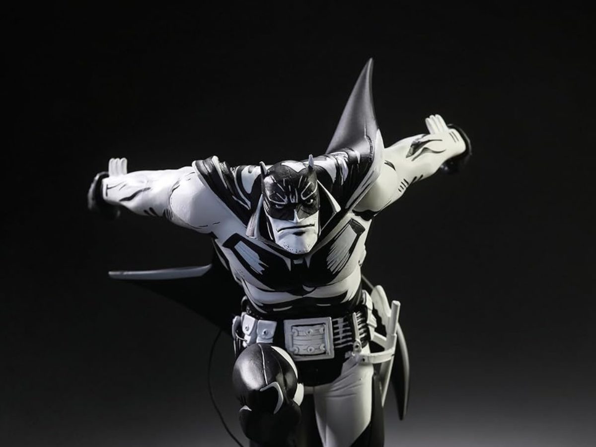 Batman (Batman: White Knight) Sketch Edition (Gold Label)