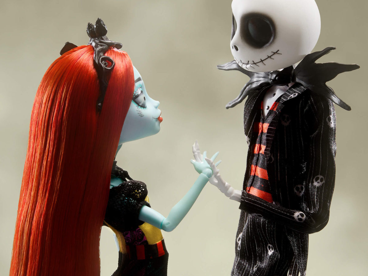 Disney Limited Edition 2 pack Jack Skellington and Sally dolls The