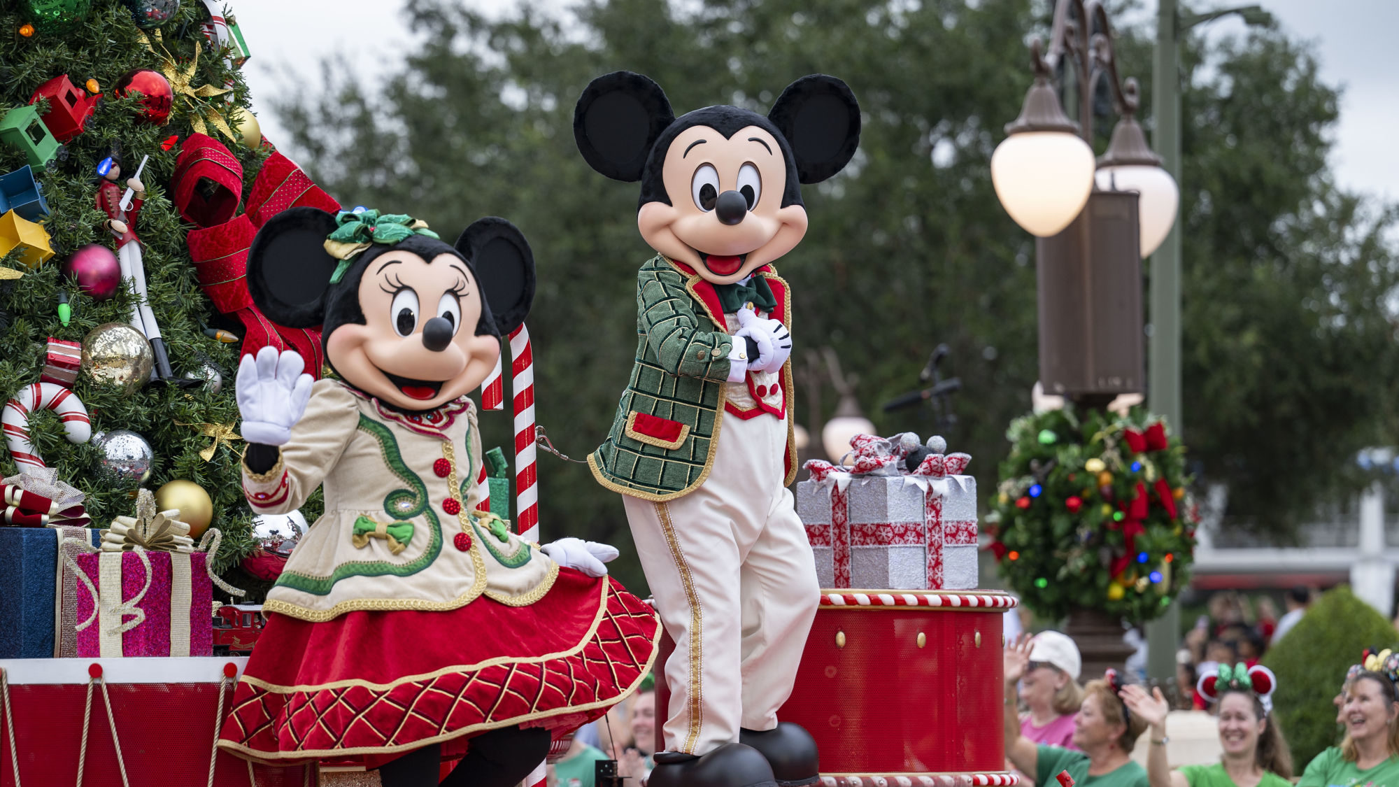 Disney Parks Magical Christmas Day Parade What You Need to Know