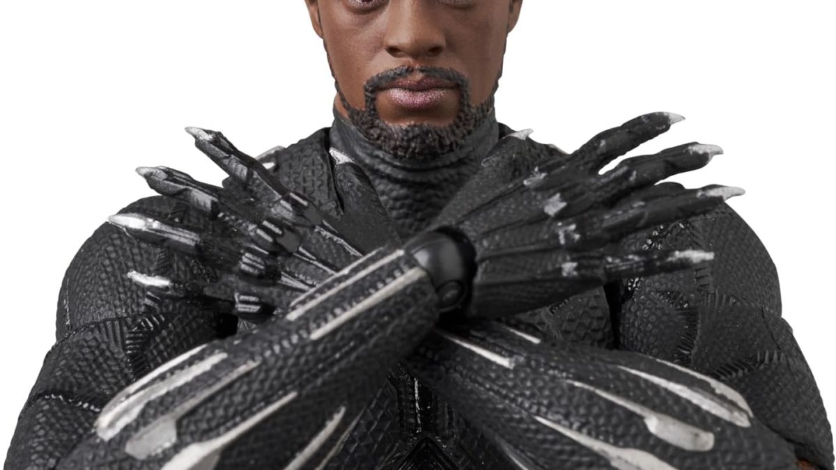 MAFEX-Black-Panther-Throne-008