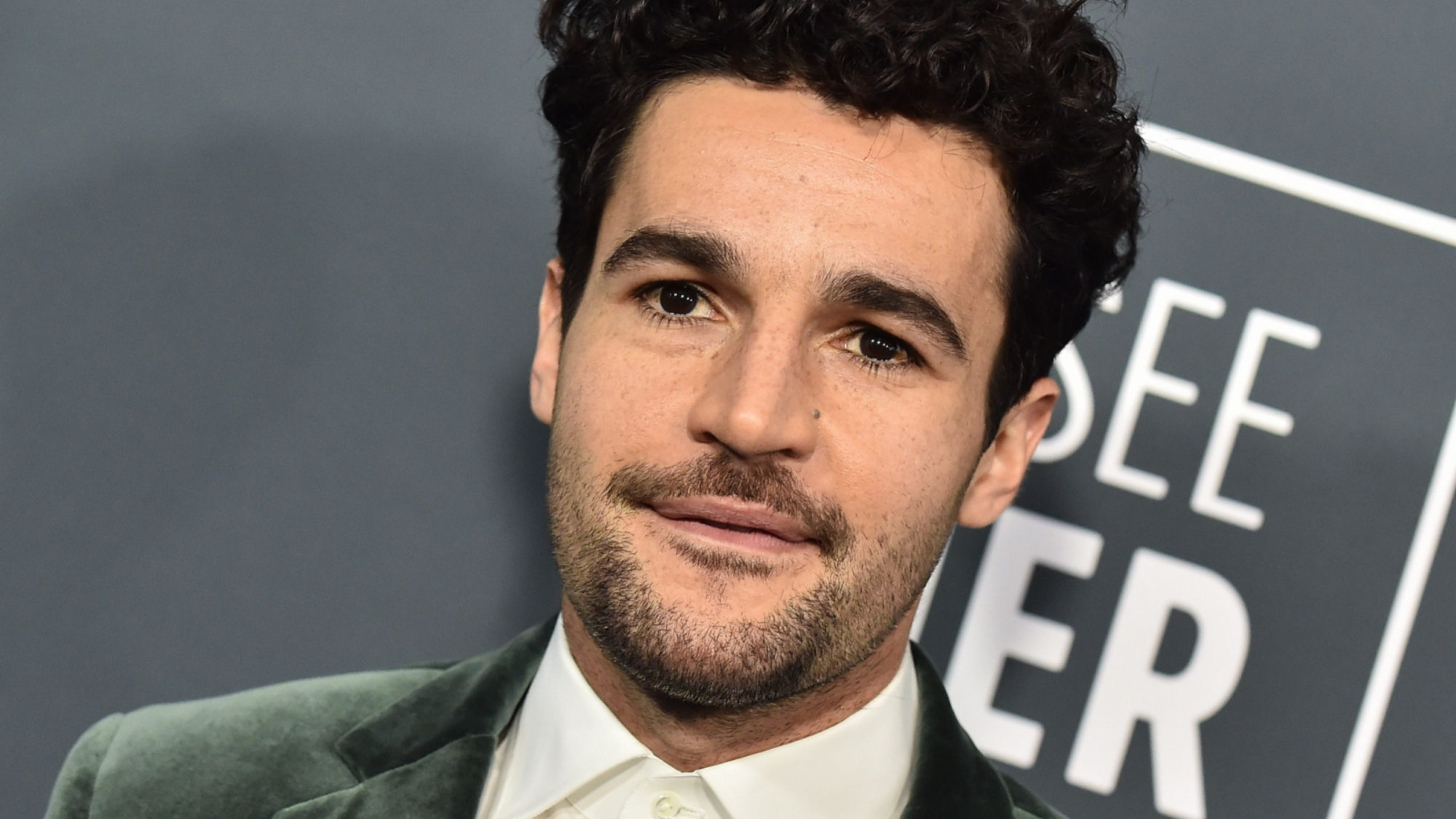 Wolf Man Ryan Gosling Out, Christopher Abbott In For Blumhouse Film