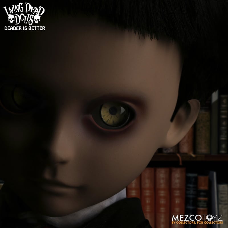 Poupée Living Dead Dolls – Lucy The Geek – MEZCO – Occasion