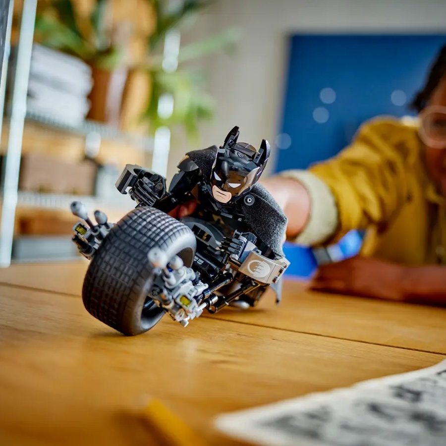 LEGO Reveals New Batman & Bat-Pod Set from The Dark Knight