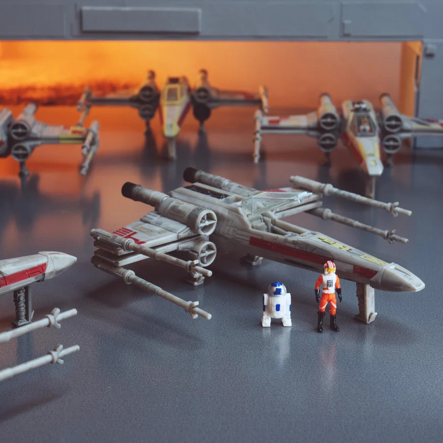 Red 5 Standing By with New Star Wars Red Squadron Set from Jazwares