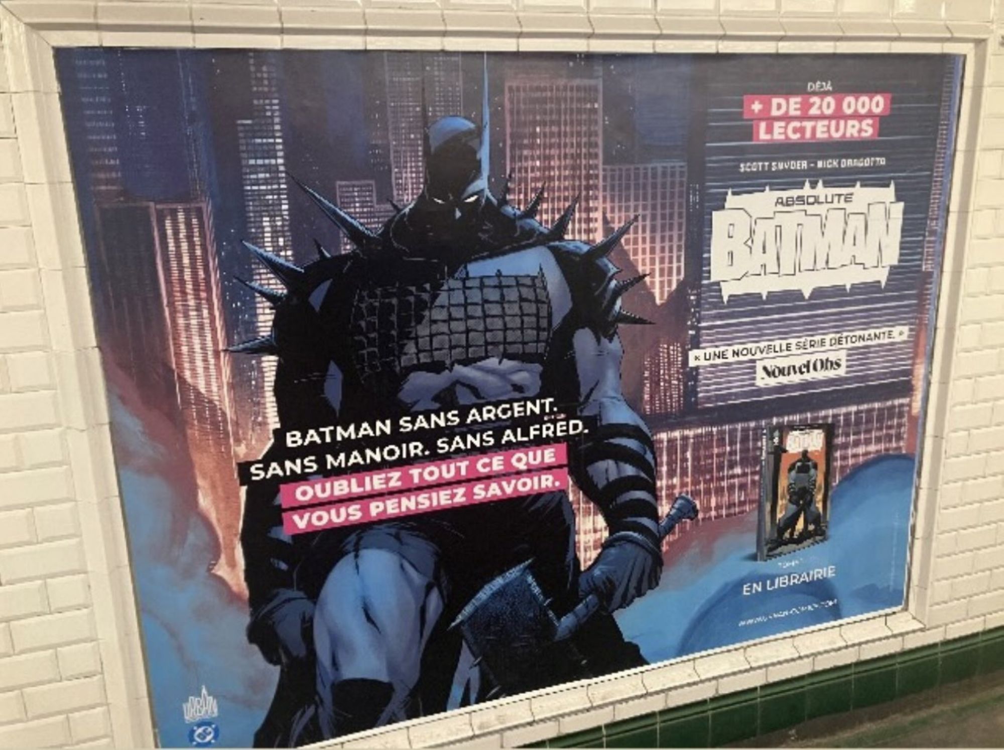 This Is How They Advertise Absolute Batman In Paris, France