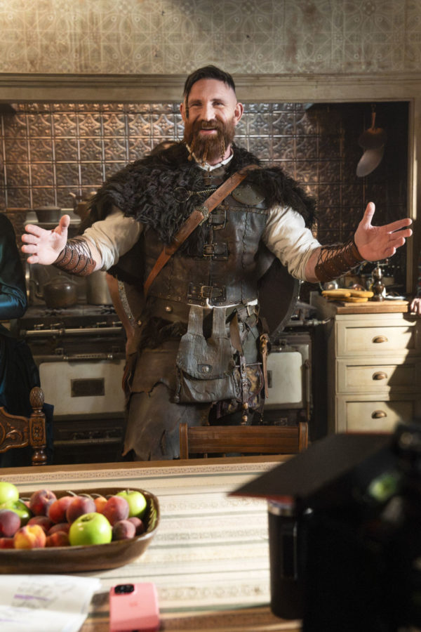 Ghosts: Here's Your S05E15: "Michael Jackson Goes to HR" Preview