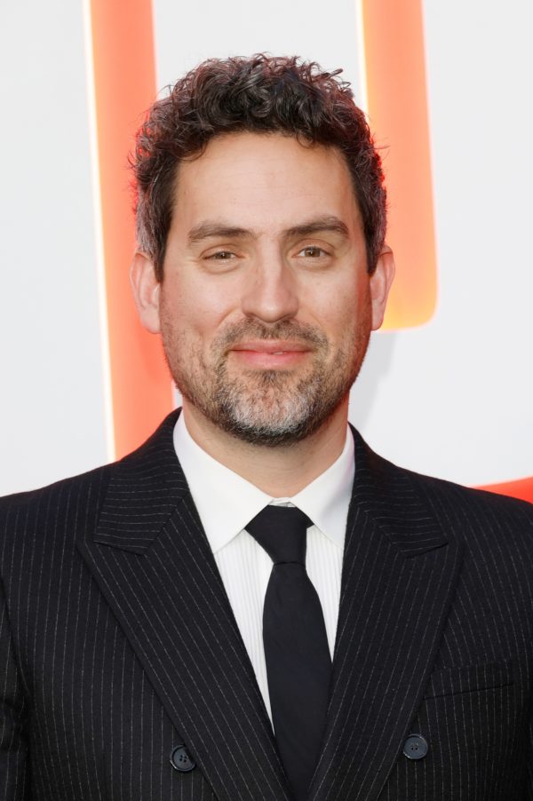 Eternally Yours: CBS Picks Up New Vampire Comedy Pilot