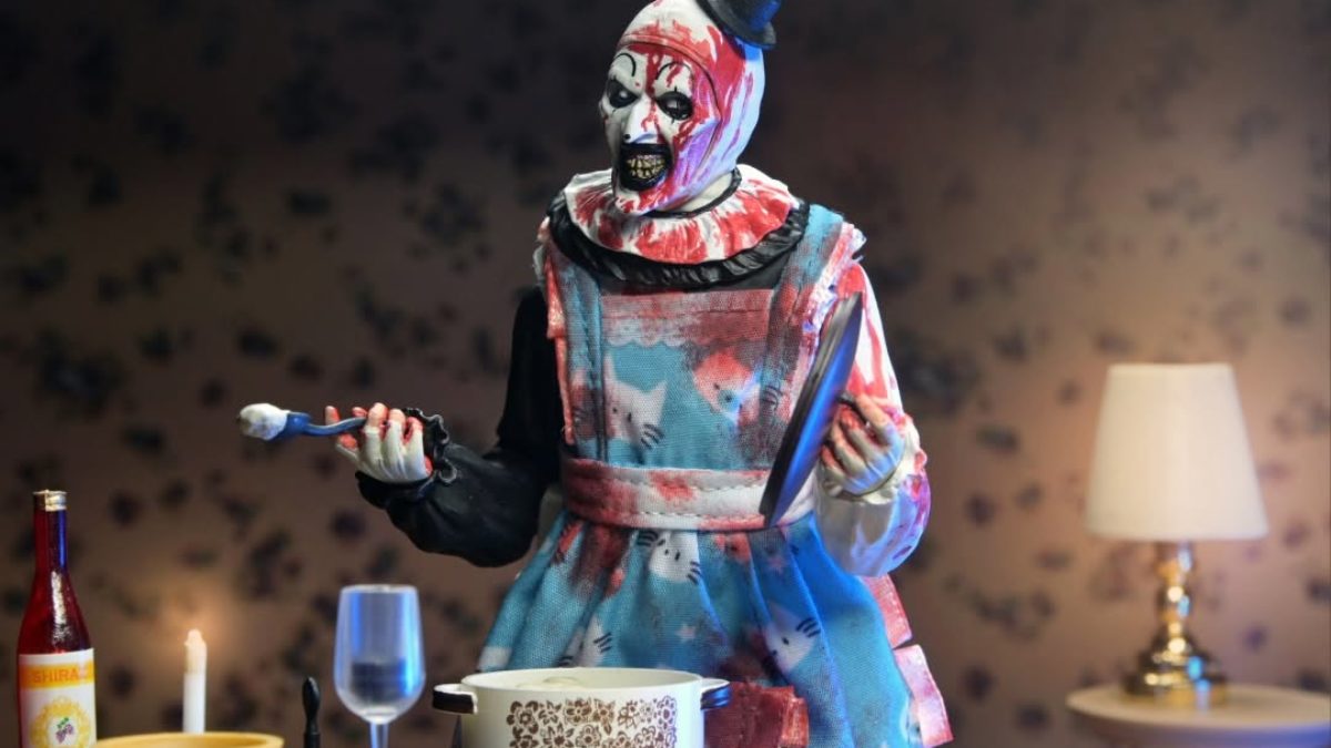 bleedingcool.com - Tyler Roberts - NECA Debuts Ultimate Thanksgiving Art the Clown from Terrifier 2